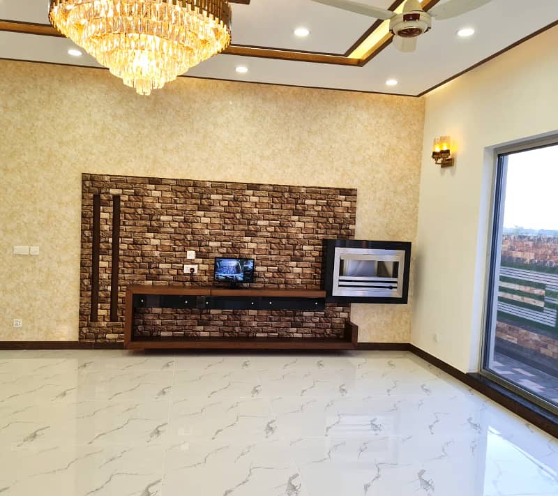 One Kanal Brand New Bungalow For Rent DHA Phase 7 Lahore. 6