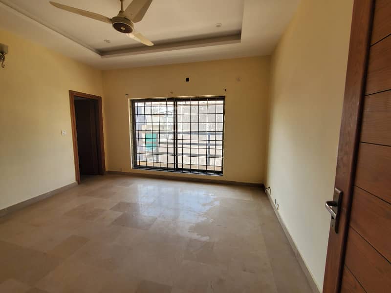 10 Marla House available for rent in C block Bahria town phase 8 1