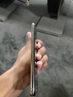 iPhone XS max golden colour