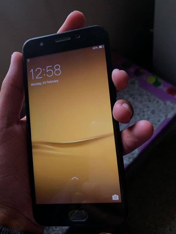 OPPO A57 1