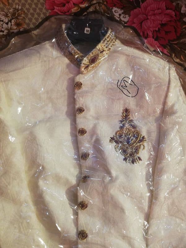 sherwani only few hours used serius buyers contact me 1