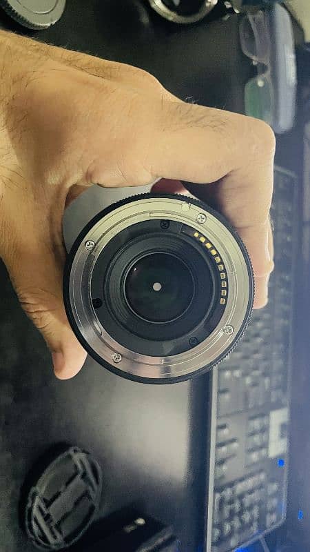 Sony A6400 With 16mm 1.4 Sale (Body With Box) 9