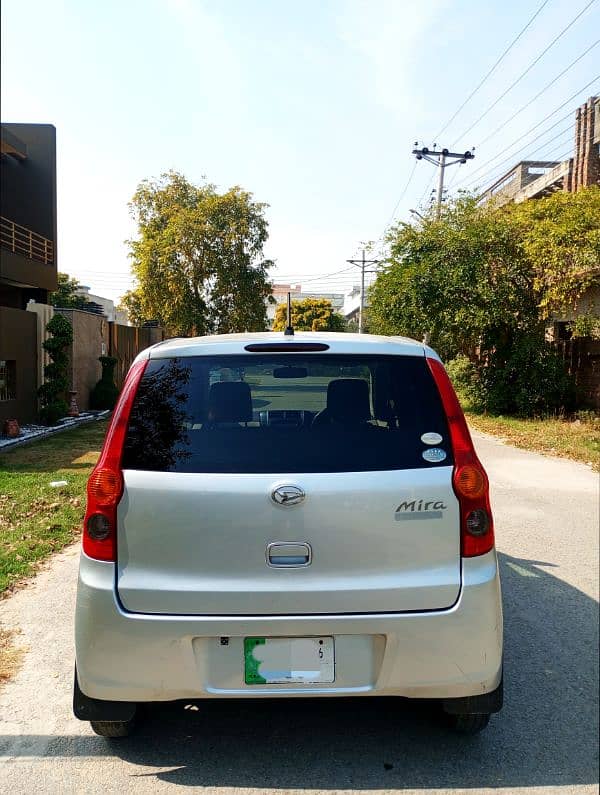 Daihatsu Mira 2012 4