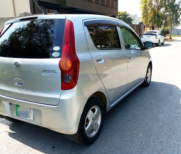 Daihatsu Mira 2012 5