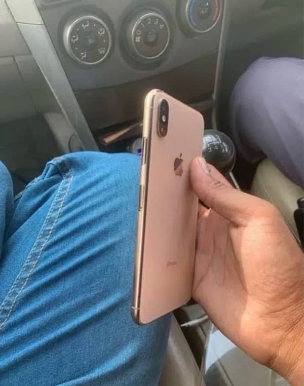 iPhone Xs Max 64 gb 7