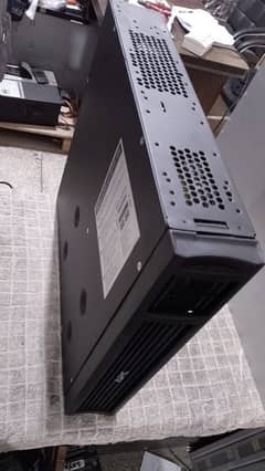 APC UPS 1500VA LCD 230V New Model Sine Wave