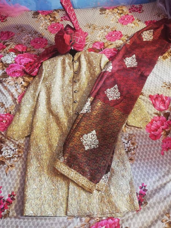 medium size sherwani in very good condition 0