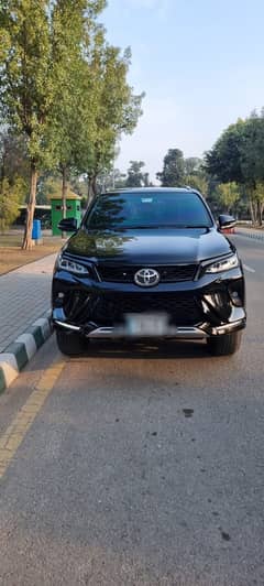 Toyota Fortuner Legender 2023