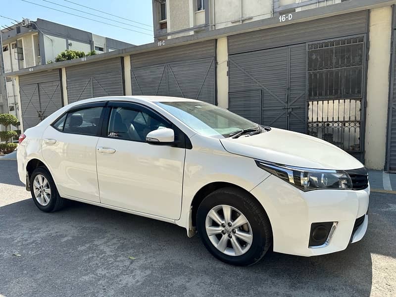 Toyota Corolla Altis 2016 3