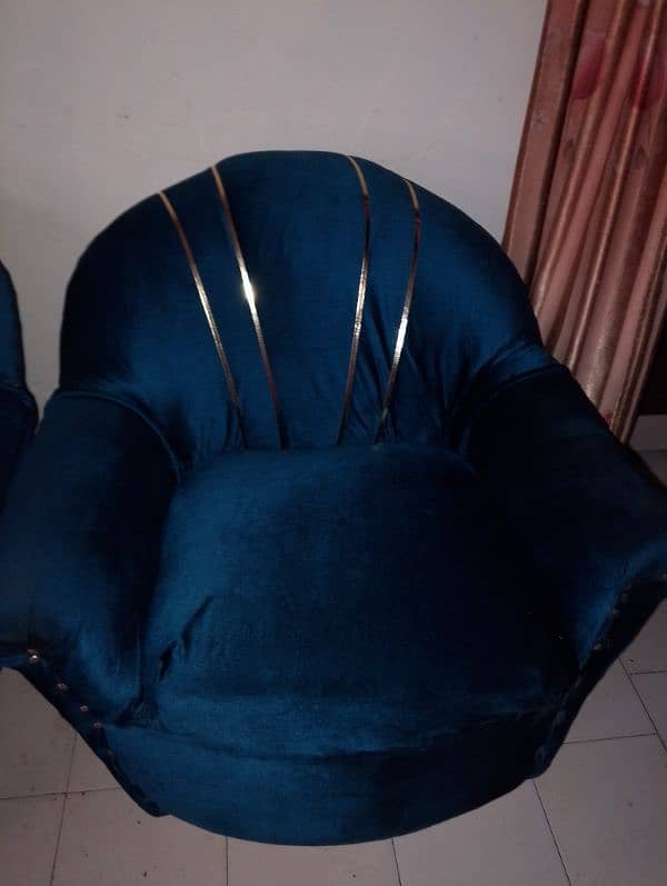 8 setter sofa set hai 2