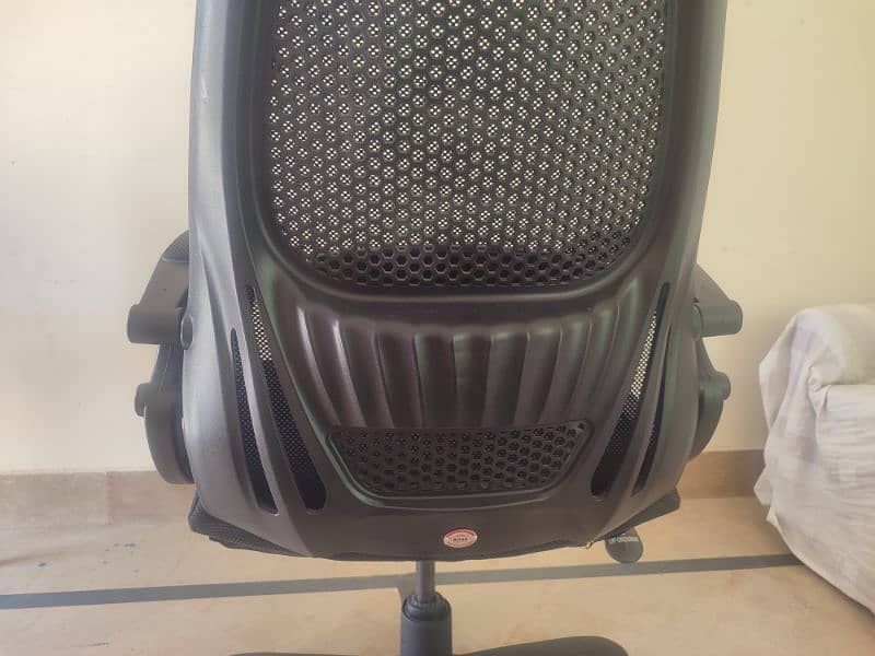 Boss B-543 Aqua Mesh High Back Revolving Chair 2