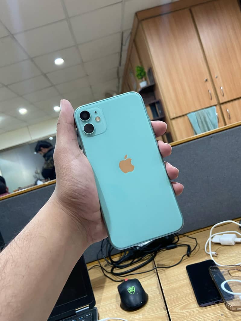 iphone 11 JV 64GB 0