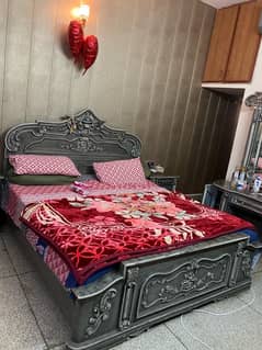 King Size Wooden Bed Set for Sale