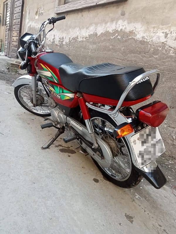 Honda Cd 70 in good condition 0/3/2/0/4/0/2/7/5/3/4 5