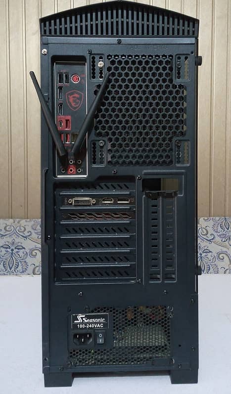 intel Core i7 8700 Build For Gaming + Video Editing and Graphic Design 5