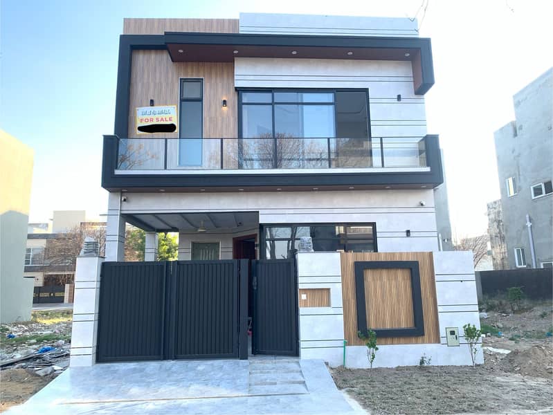 5 MARLA 4 BEDROOM BRAND NEW HOUSE ON GOOD LOCATION OF DHA PHASE 11 RAHBAR IS AVAILABLE FOR SALE 0