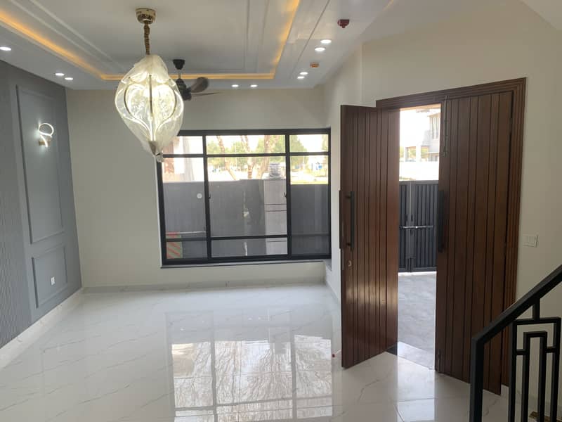 5 MARLA 4 BEDROOM BRAND NEW HOUSE ON GOOD LOCATION OF DHA PHASE 11 RAHBAR IS AVAILABLE FOR SALE 8