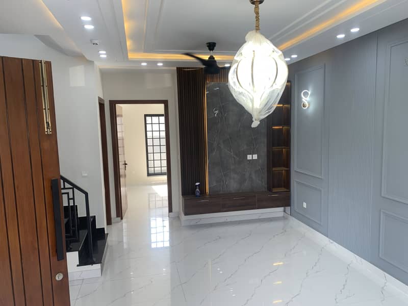 5 MARLA 4 BEDROOM BRAND NEW HOUSE ON GOOD LOCATION OF DHA PHASE 11 RAHBAR IS AVAILABLE FOR SALE 9