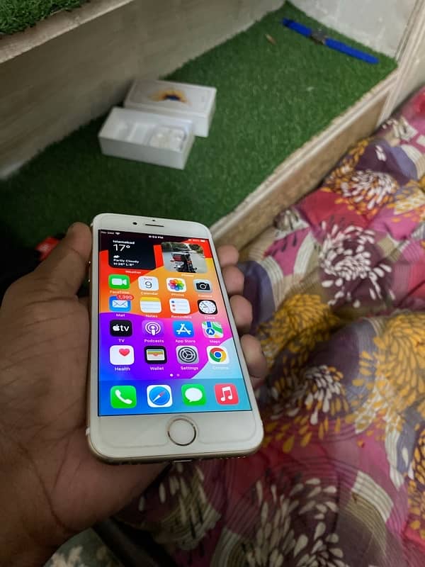 iphone 6s 128Gb with box +Hanfree original 1