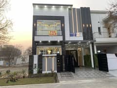 5 MARLA BEAUTIFUL BRAND NEW MODERN DESIGN HOUSE IS AVAILABLE FOR SALE IN DHA PHASE 11 RAHBAR LAHORE