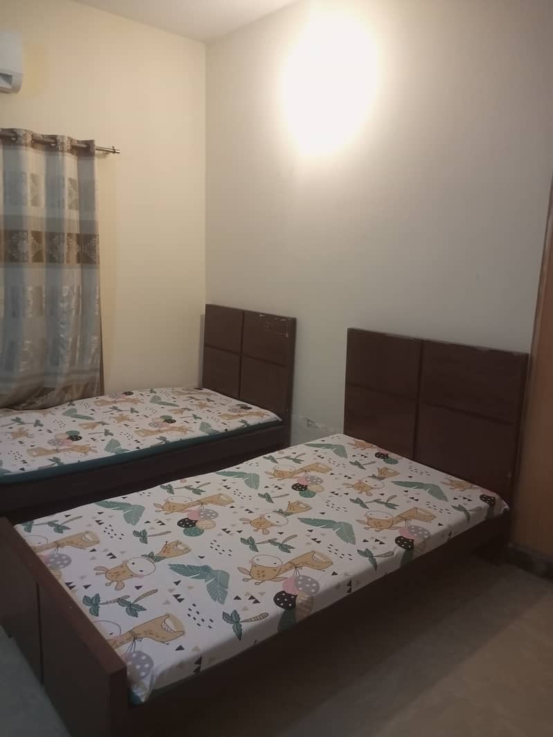 Girl hostel for students and working women 1