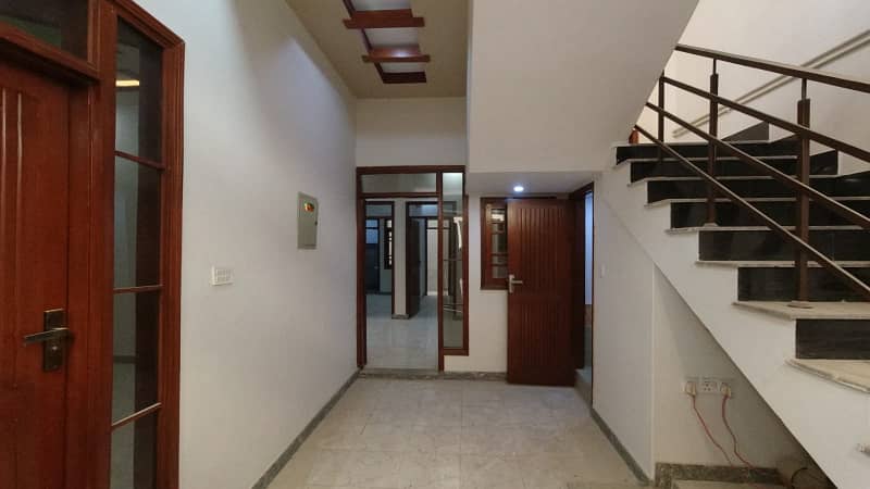 Independent Double Storey Brand new 120 yds stunning bungalow available for rent. Ground floor: 2 bedrooms, drawing room, lounge, American kitchen, tiled flooring. 21