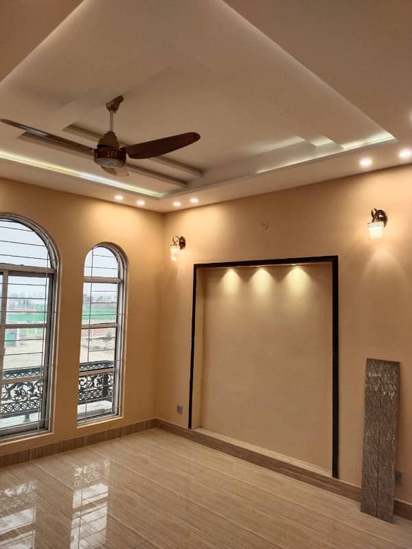 Five Marla Non-Furnished Brand New House For Rent In Bahria Town, Lahore. 3