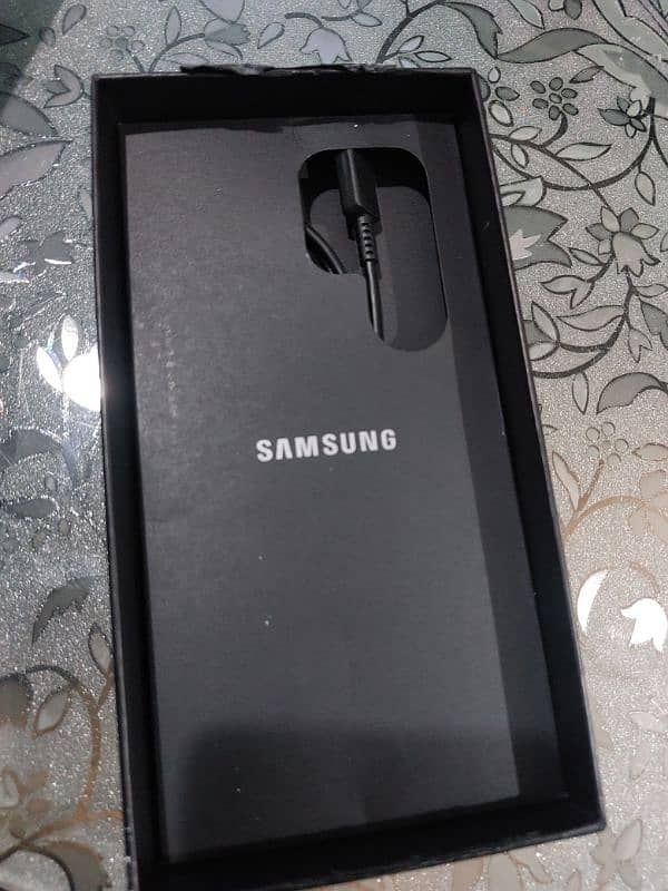 Samsung S24 Ultra 512 gb 9