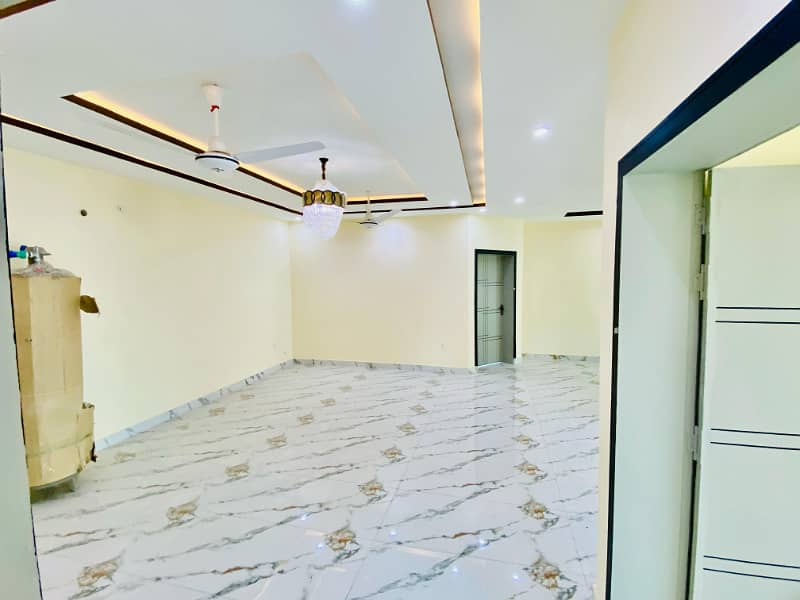 2 bed fully furnished for rant ni gulberg green islamabad 0