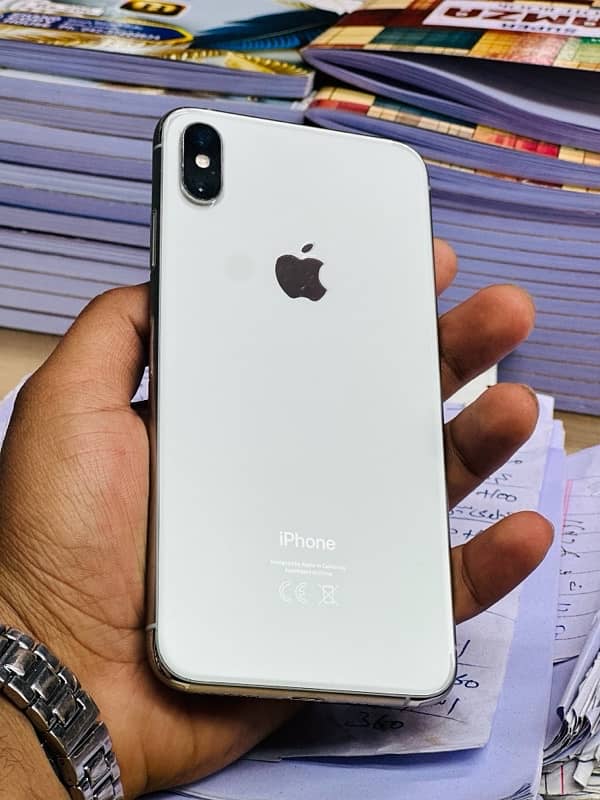 i phone xs max 512 GB 03071443494 0