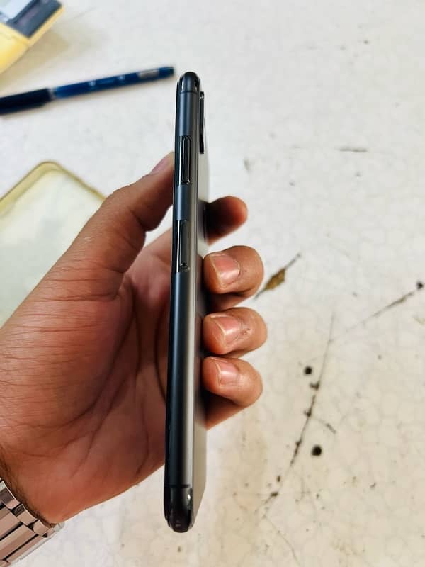 Iphone Xs Max 256gb PTA 3