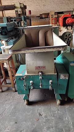 Chinese/ Japanese Plastic Crusher  (8, 10 and 16 Inches Cutter)