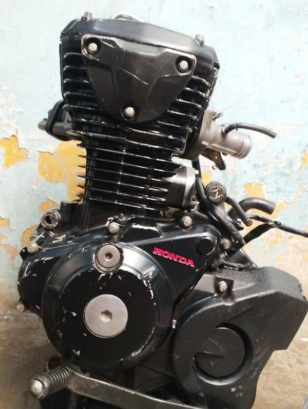 HONDA CB 160cc  engine 2