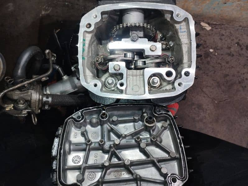 HONDA CB 160cc  engine 12