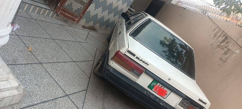 Nissan Sunny 1986 3