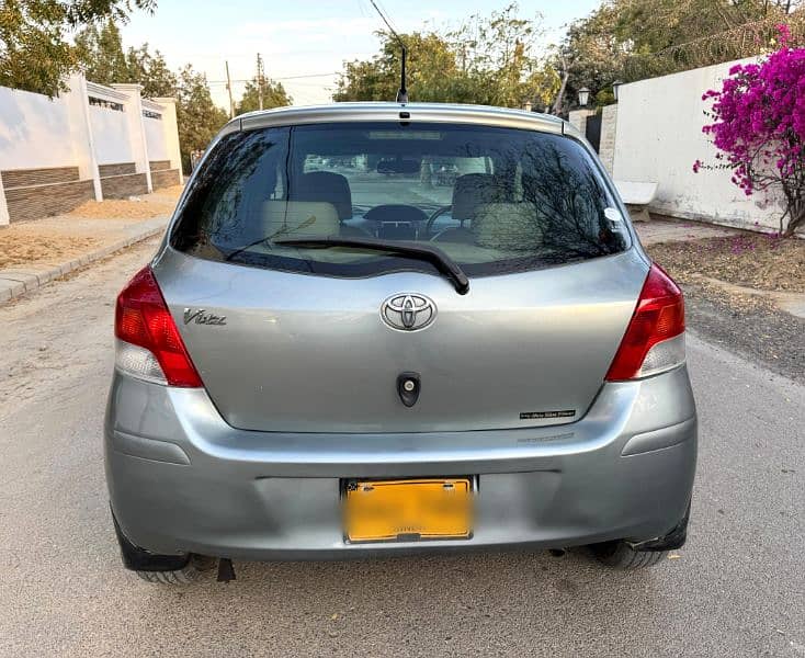 Toyota Vitz 2010 / 2013 automatic 1000cc 5