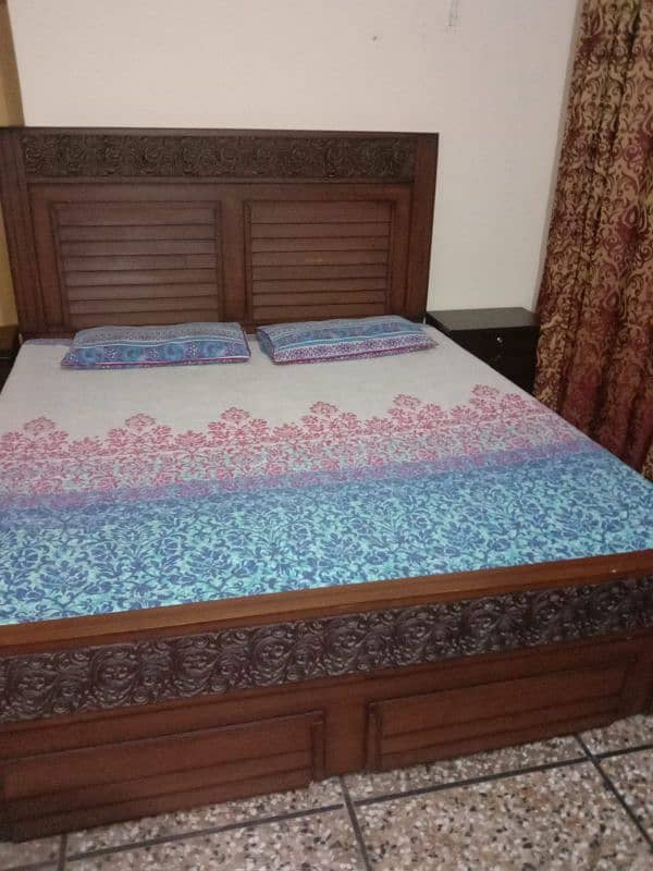 king size bed 3