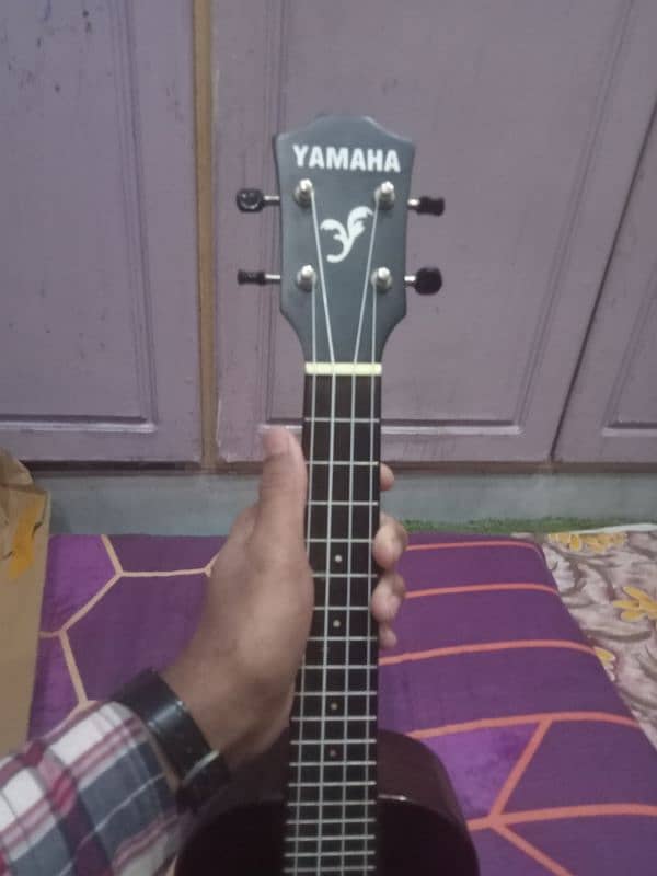 concert size yamaha ukulele 1