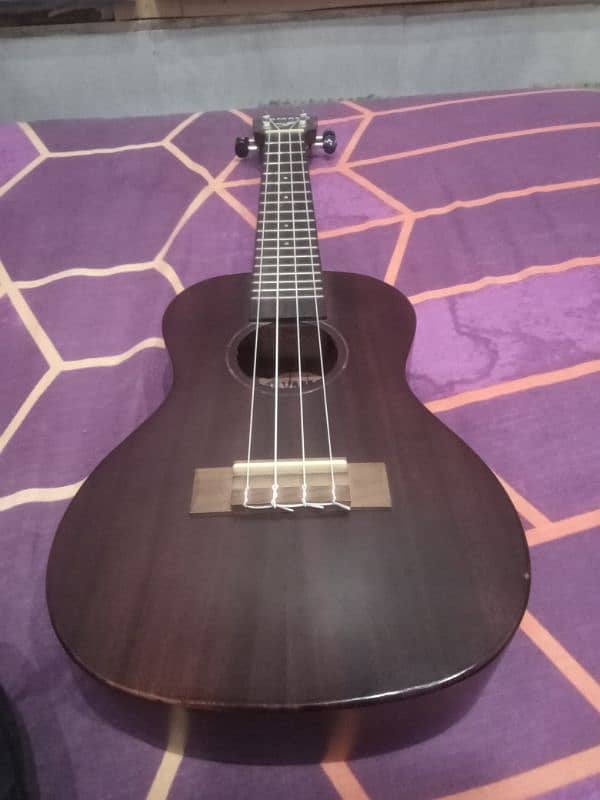 concert size yamaha ukulele 2