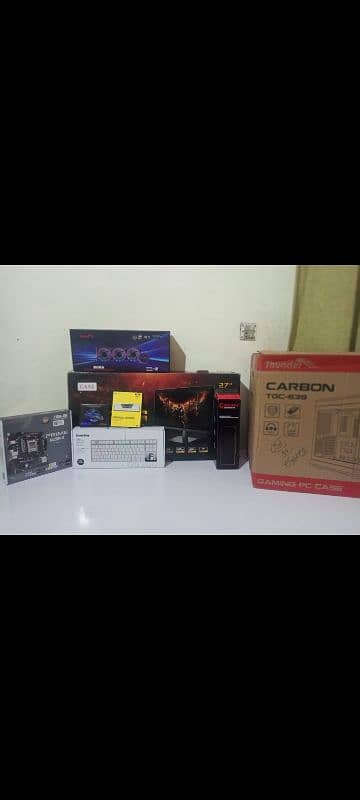 HIGH END GAMING PC SETUP INCLUDING MONITOR AND PERIPHERALS FOR SALE 1