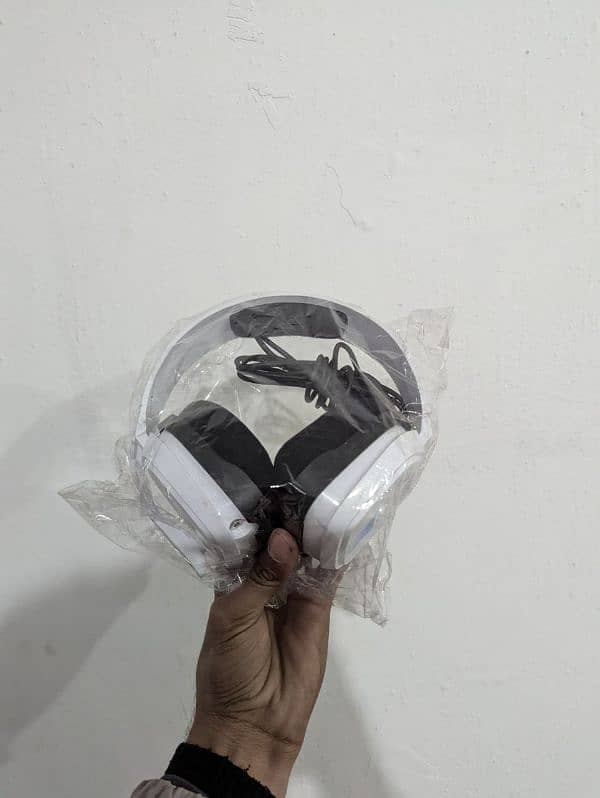 Astro A 10 gaming headphones 2