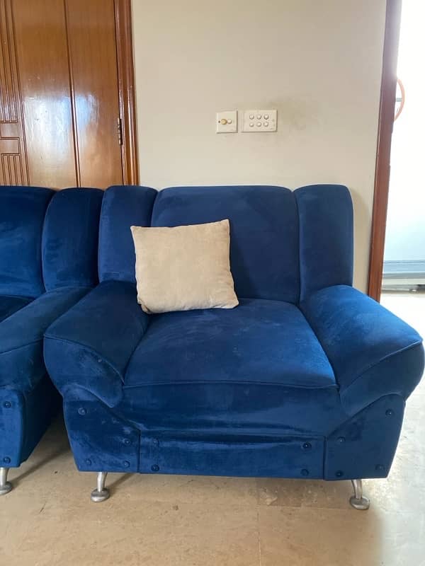 7 seater sofa ! 1