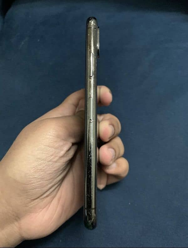 Iphone x 64gb pta approved 4