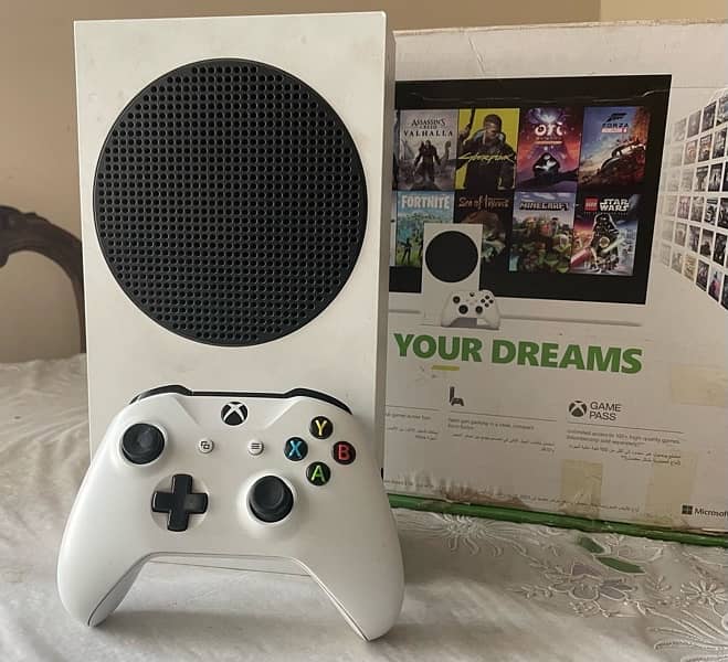 XBOX Series S with box 0