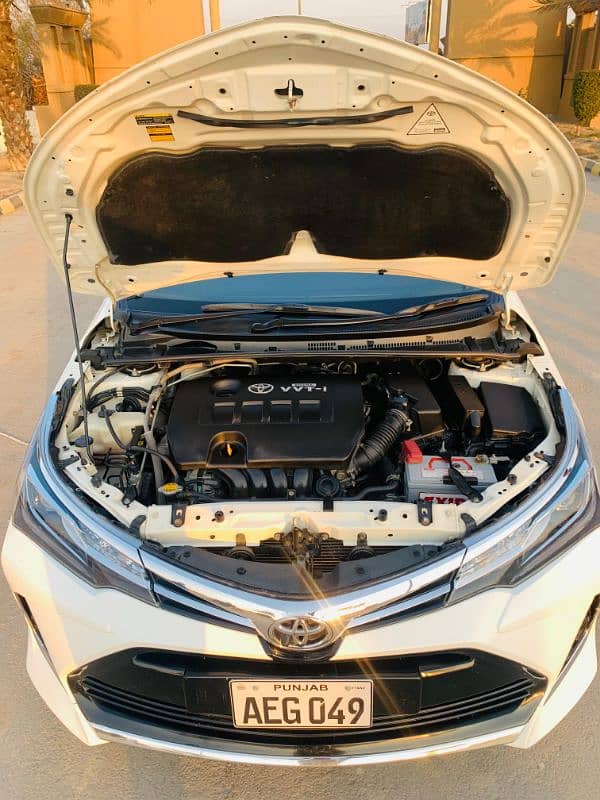 Toyota Altis Grande x 2021 Beige int 10