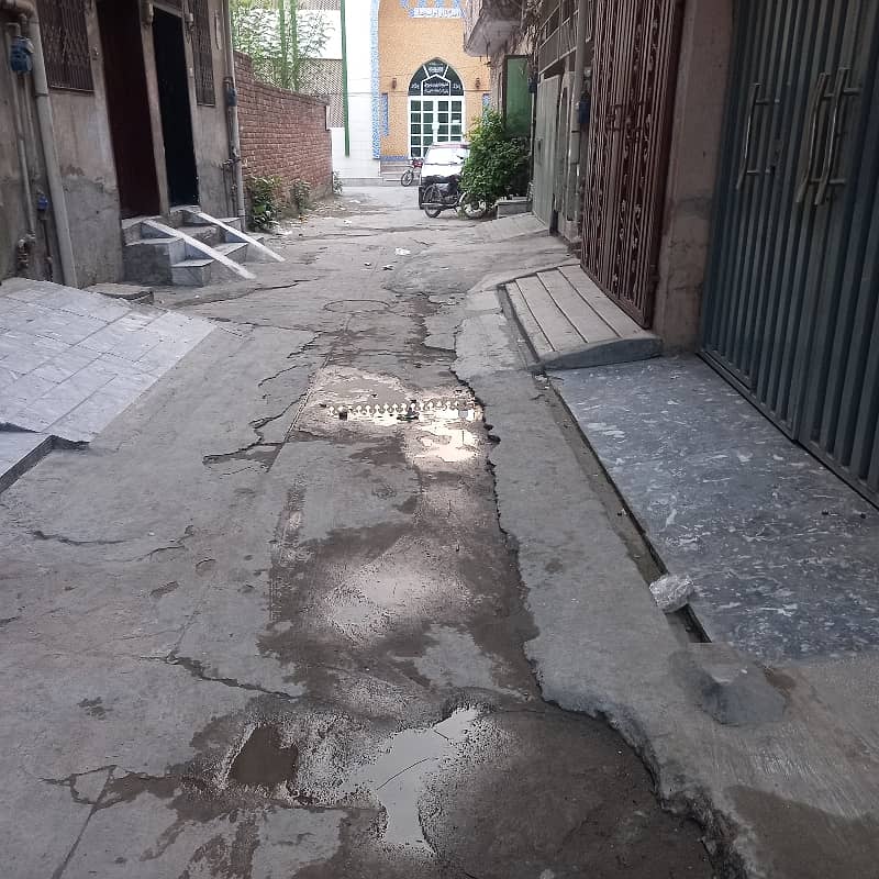 4 Marla Half Triple Storey House For Sale In Lal Pull Near By Canal Road Lahore 2