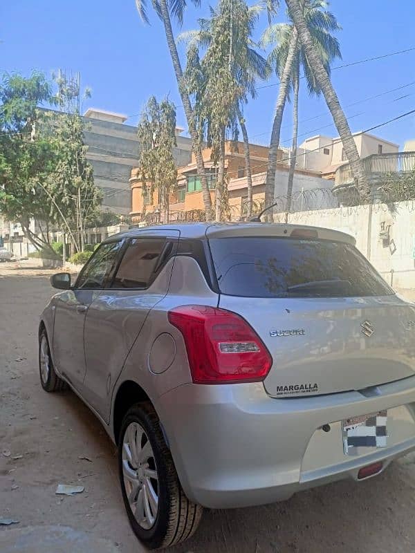 Suzuki Swift 2022 Gl cvt 1