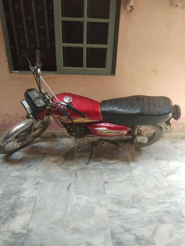 Honda CG 125 2021 khi Number cntct 0304 506 38 27 1