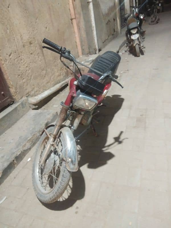 Honda CG 125 2021 khi Number cntct 0304 506 38 27 3