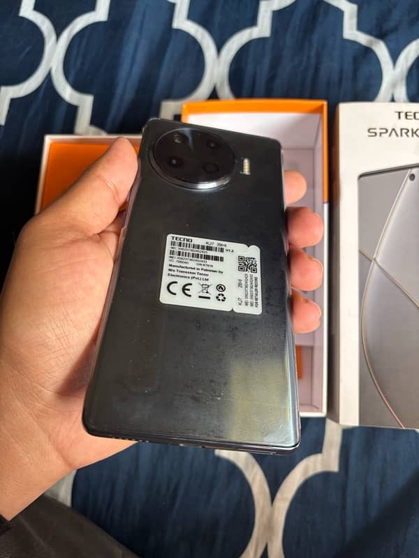 Tecno spark 20 pro plus 4